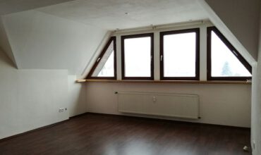 #52 3ZKB-Dachgeschosswohnung in Steinheim